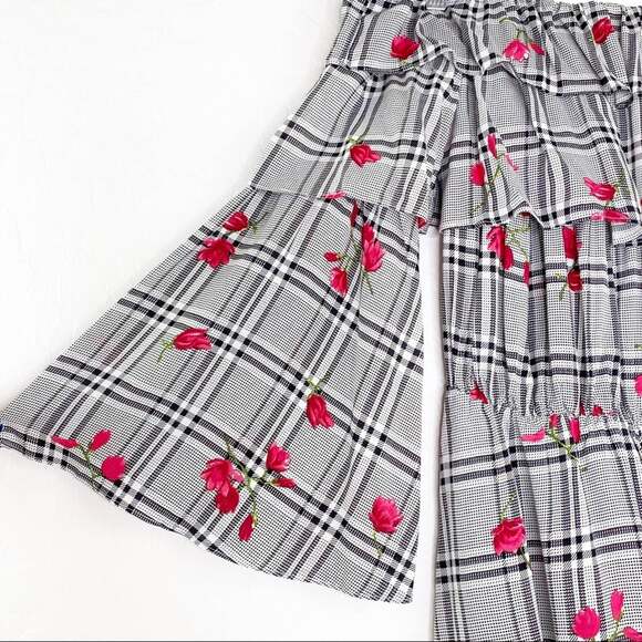 Miss Love Off The Shoulder Bell Sleeve Shorts Romper Black Plaid Cherry Small - Picture 7 of 12